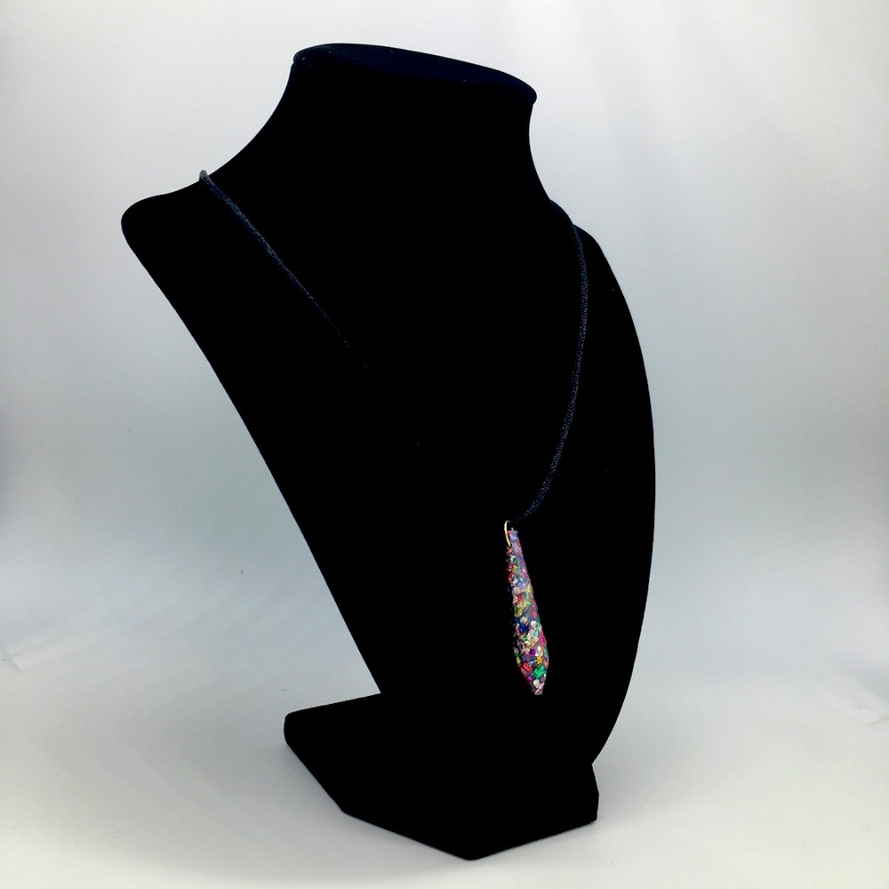 Handmade Rainbow Pendulum - Picture 4 of 4